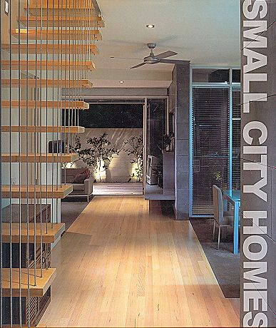 обложка книги Small City Homes книга Small City Homes, автор: Antonio Corcuera Aranguiz